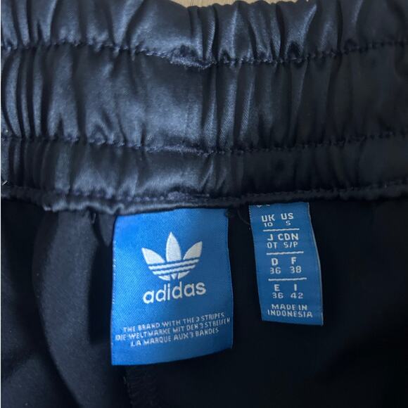 Adidas Women's Originals London Slim 70s Shorts - Navy Blue - Small - Picture 5 of 9